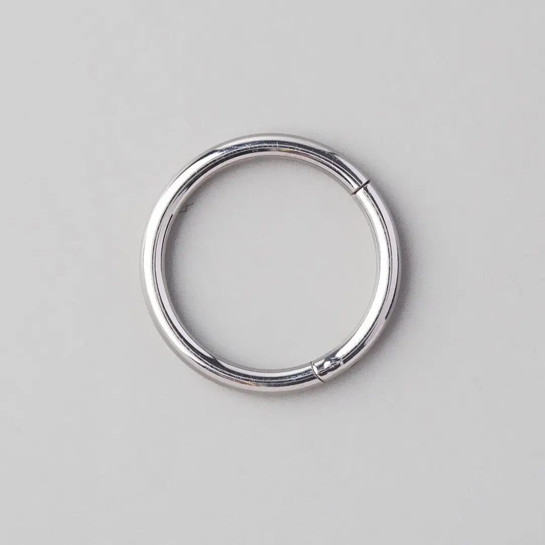 Segment Ring in Silver - Titanium - Camden Body Jewellery