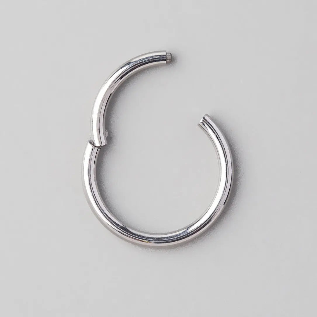 Segment Ring in Silver - Titanium - Camden Body Jewellery