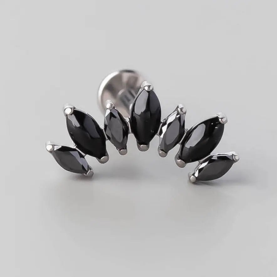 Seven Stone Labret in Black Onyx - Titanium - Camden Body Jewellery