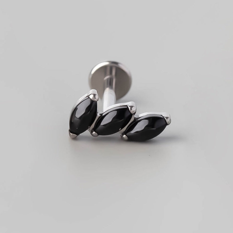 Triple Wonky Stone Labret in Black Onyx - Titanium - Camden Body Jewellery