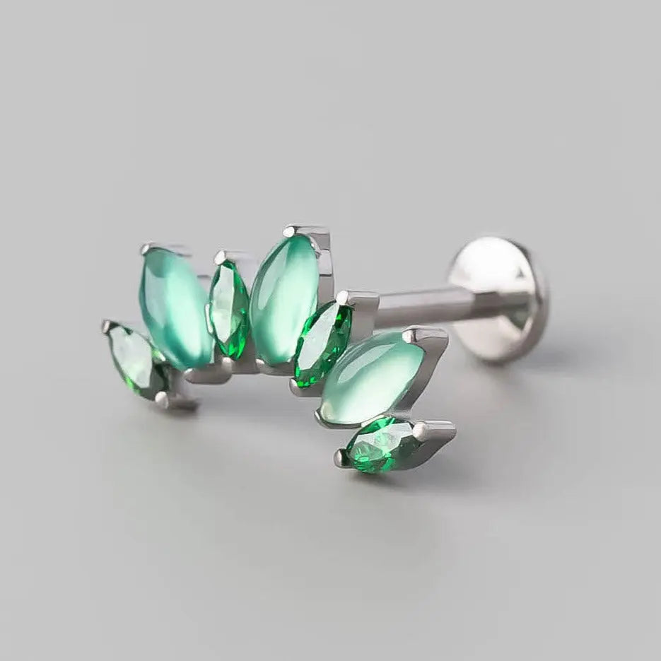 Seven Stone Labret in Green Onyx + Green - Titanium - Camden Body Jewellery