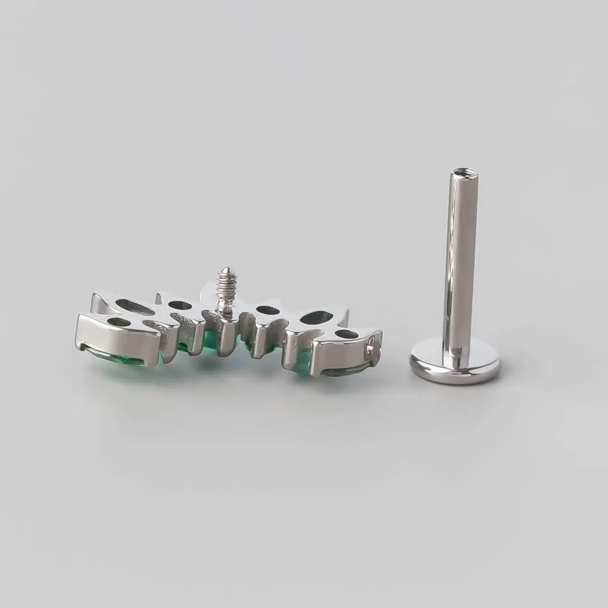 Seven Stone Labret in Green Onyx + Green - Titanium - Camden Body Jewellery