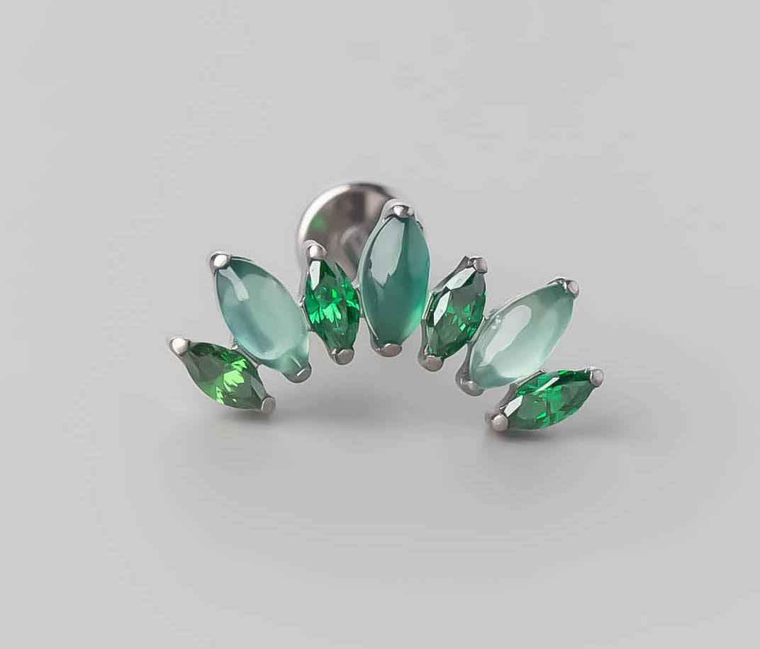 Seven Stone Labret in Green Onyx + Green - Titanium - Camden Body Jewellery