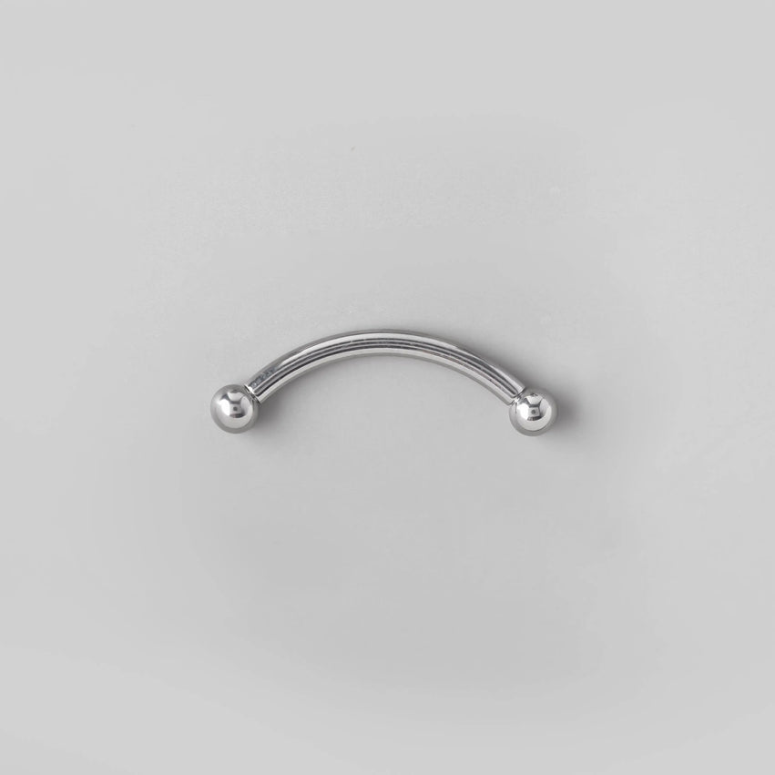 Curved Barbell with Balls in Silver - Titanium