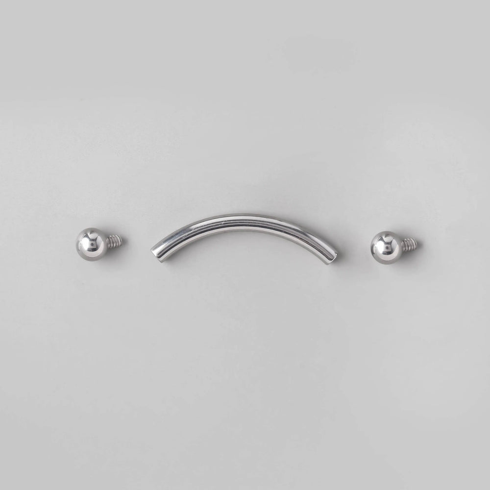 Curved Barbell with Balls in Silver - Titanium
