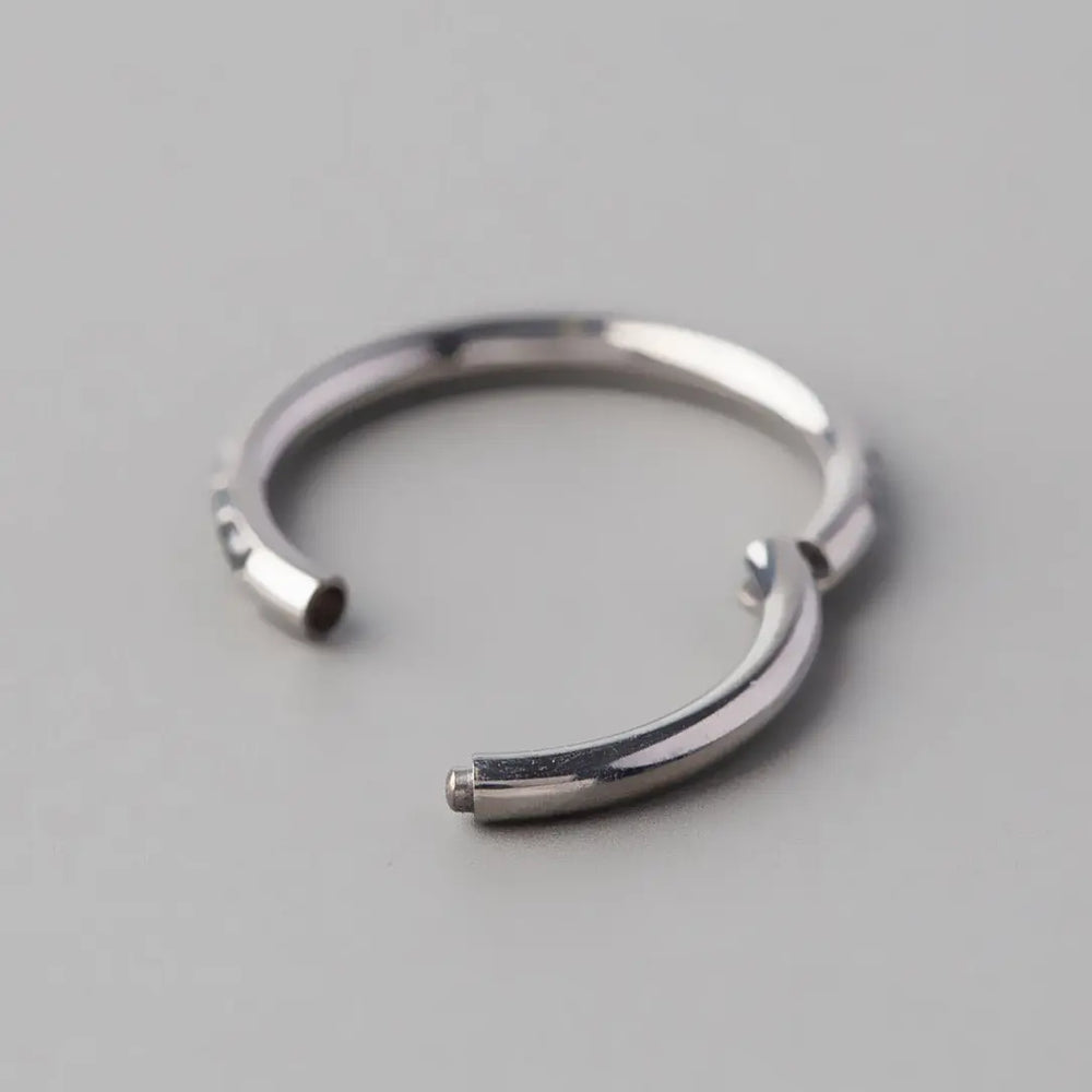 Hinged Segment Ring Black CZ Side Face in Silver - Titanium