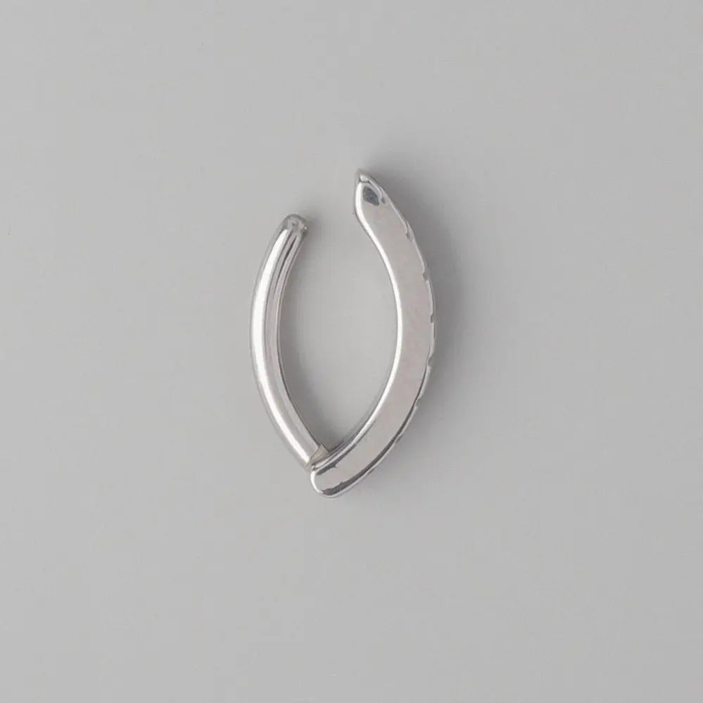Hinged Clicker Belly Button Ring Tyre Tracks in Silver - Titanium