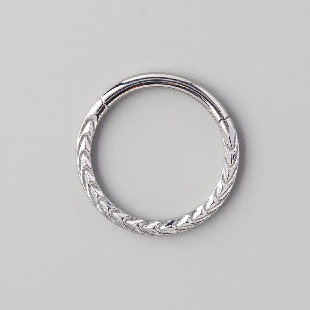Hinged Segment Ring Front Face Arrow Cut in Silver - Titanium - Camden Body Jewellery