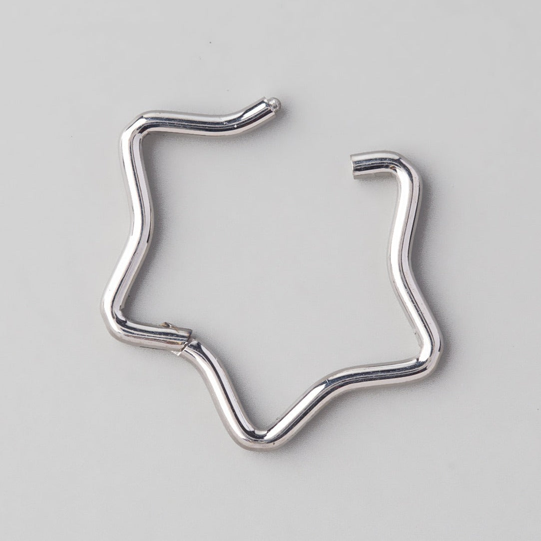 Star Shape Hinged Segment Ring in Silver - Titanium - Camden Body Jewellery