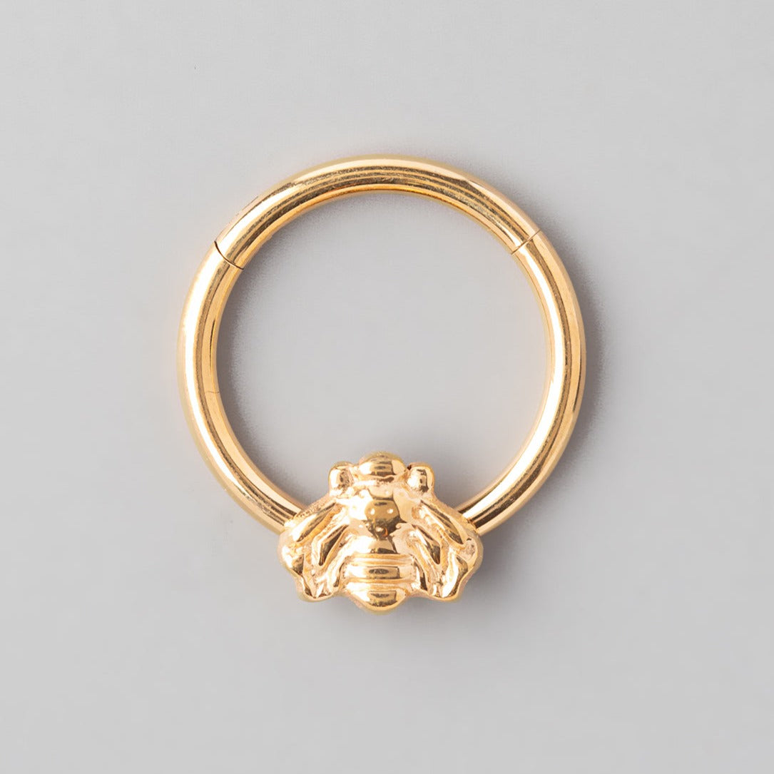 Hinged Segment Ring Bumble Bee in Gold - Titanium - Camden Body Jewellery