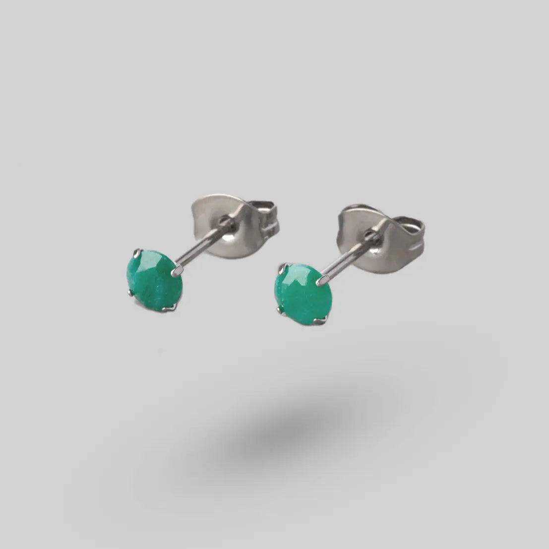 Prong Set Green Onyx Earrings - Titanium - Camden Body Jewellery