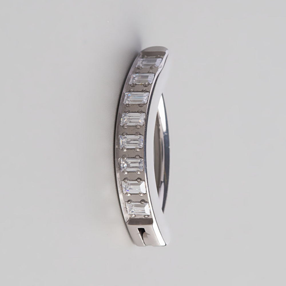 Hinged Belly Bar with Pave Line Baguette CZ in Silver - Titanium