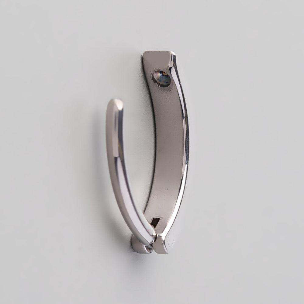 Hinged Belly Bar Pyramid Cuts in Silver - Titanium
