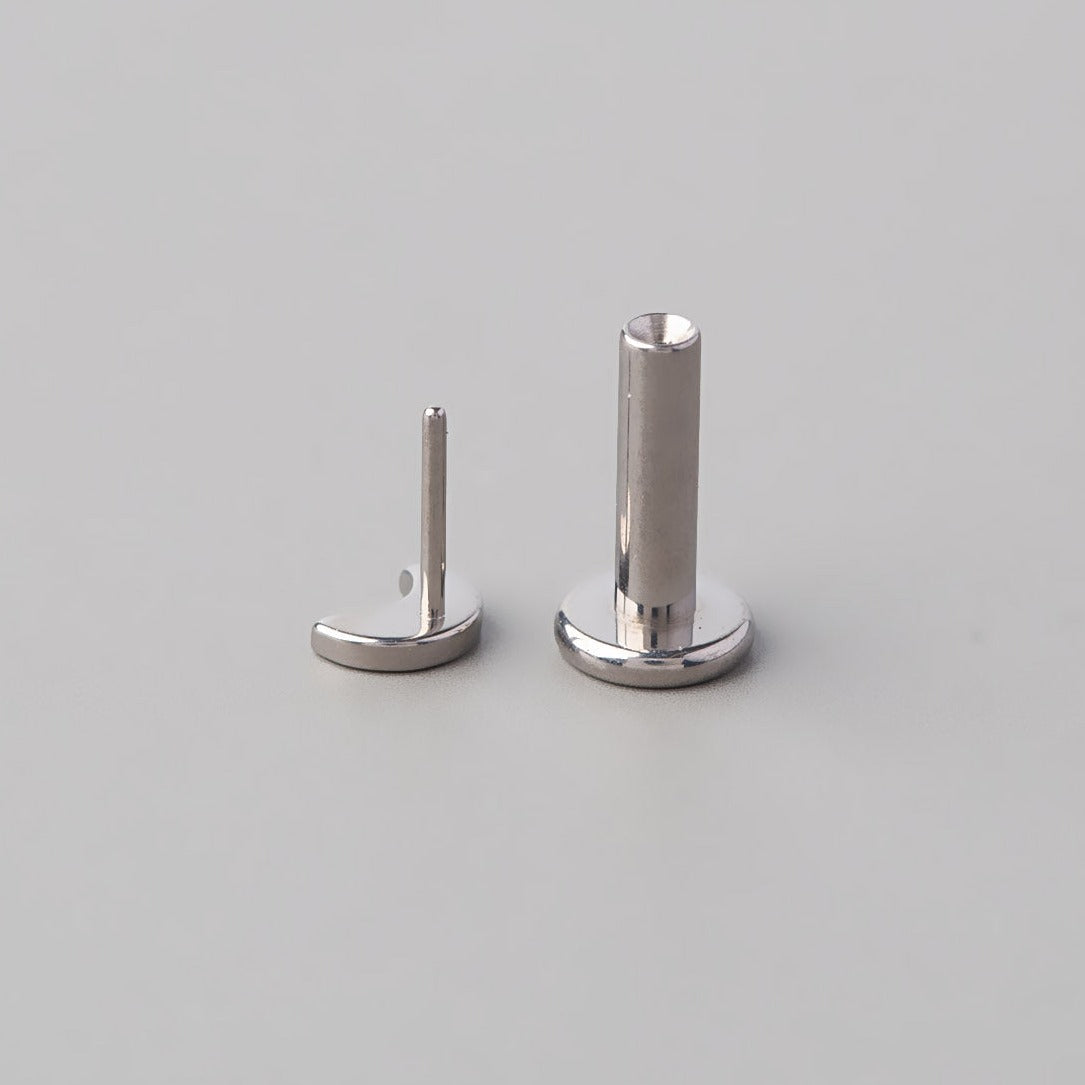 Crescent Threadless Labret in Silver - Titanium - Camden Body Jewellery