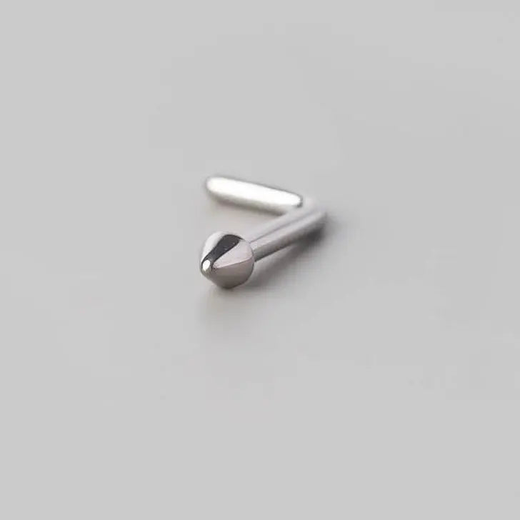 L-Shape Nose Stud with Spike Top - Titanium