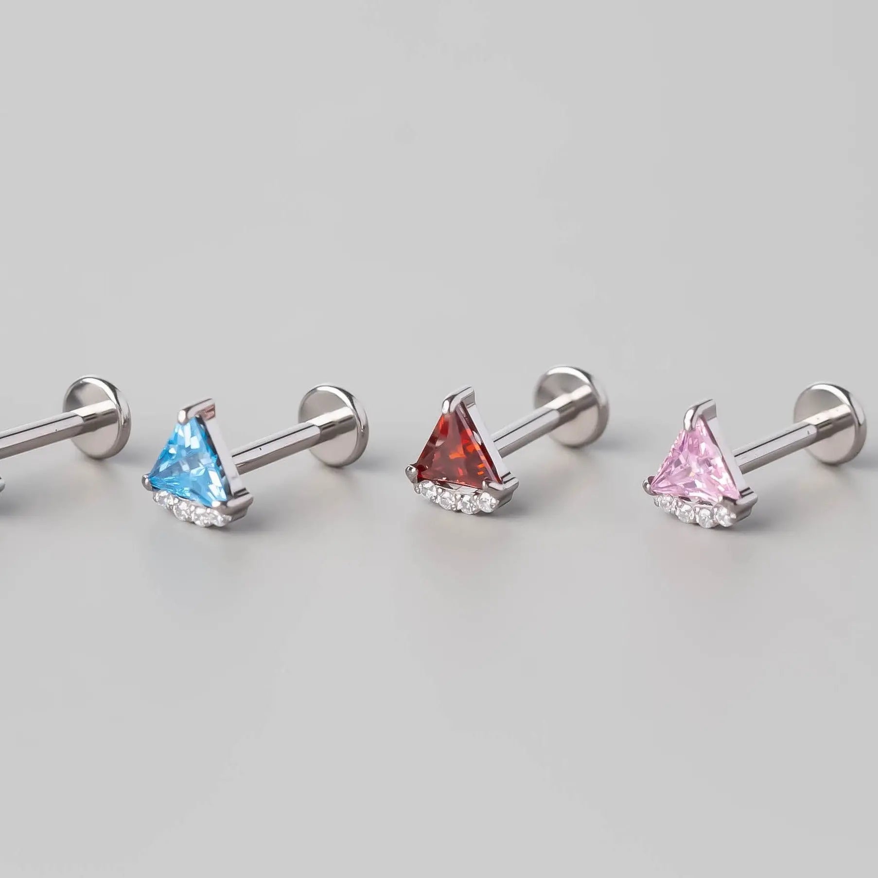 Quadruple CZ Triangle Set Labret in Pink - Titanium - Camden Body Jewellery