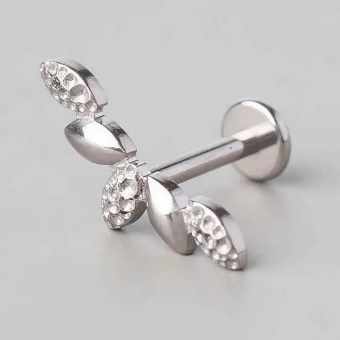 Gap Bumped Cut 5 Leaves Labret - Camden Body Jewellery