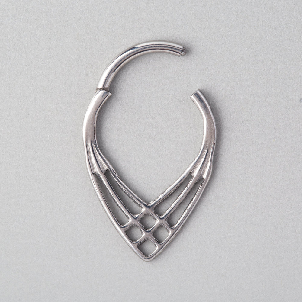 3 Lines Woven Web V Shape Segment Hoop in Silver - Titanium