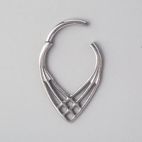 3 Lines Woven Web V Shape Segment Hoop in Silver - Titanium