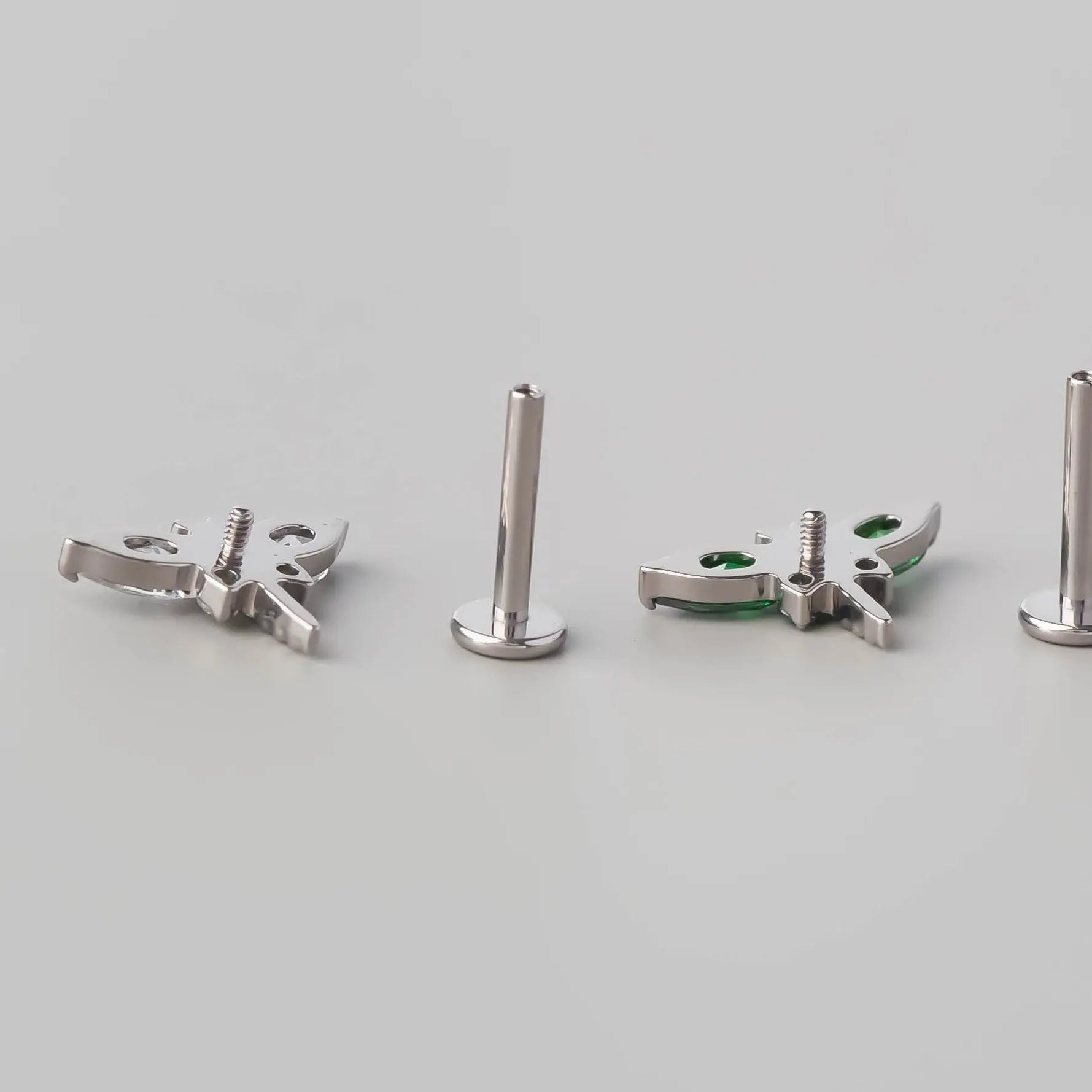 Dragonfly Labret in Clear - Titanium - Camden Body Jewellery