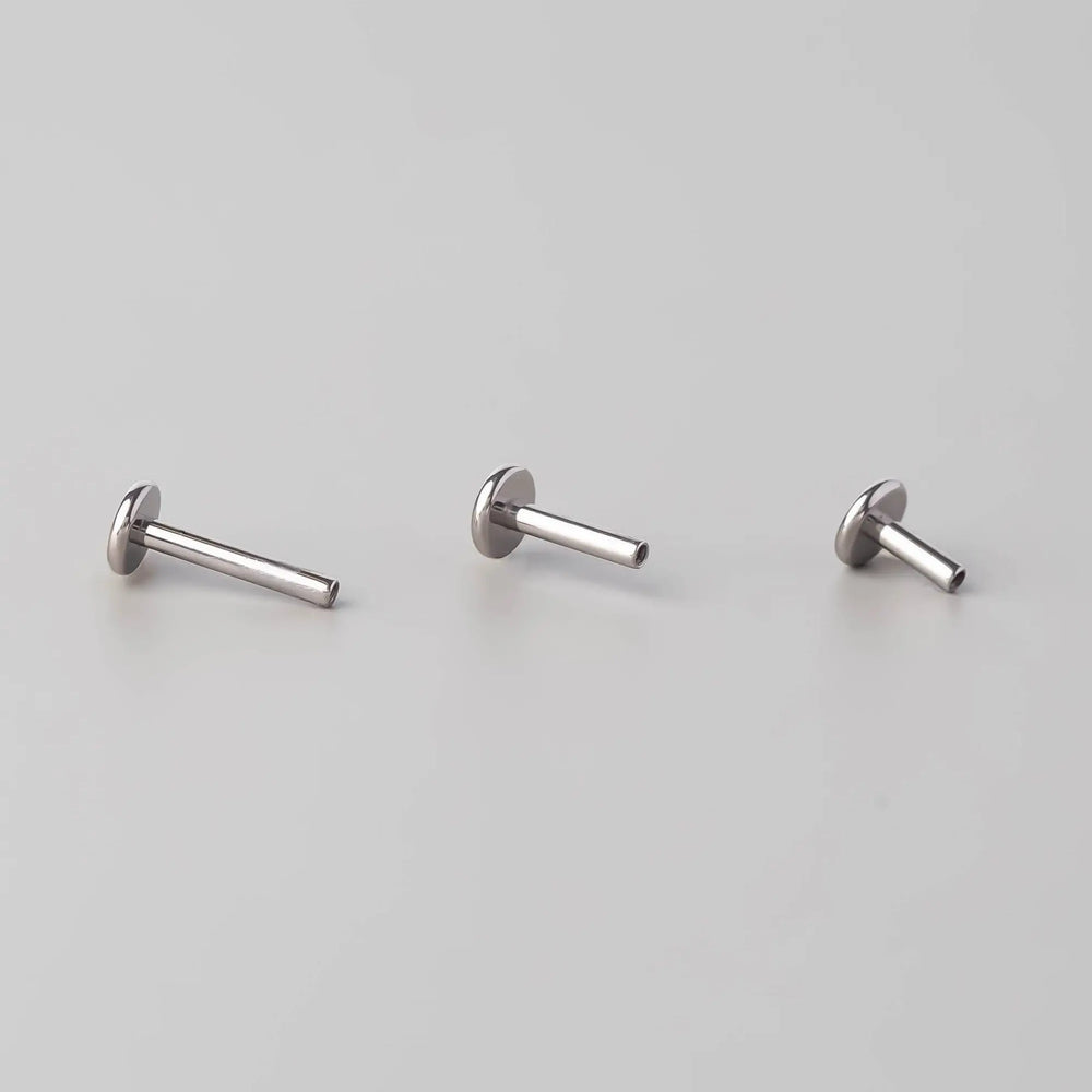 Threadless Labret Bar in Silver - Titanium