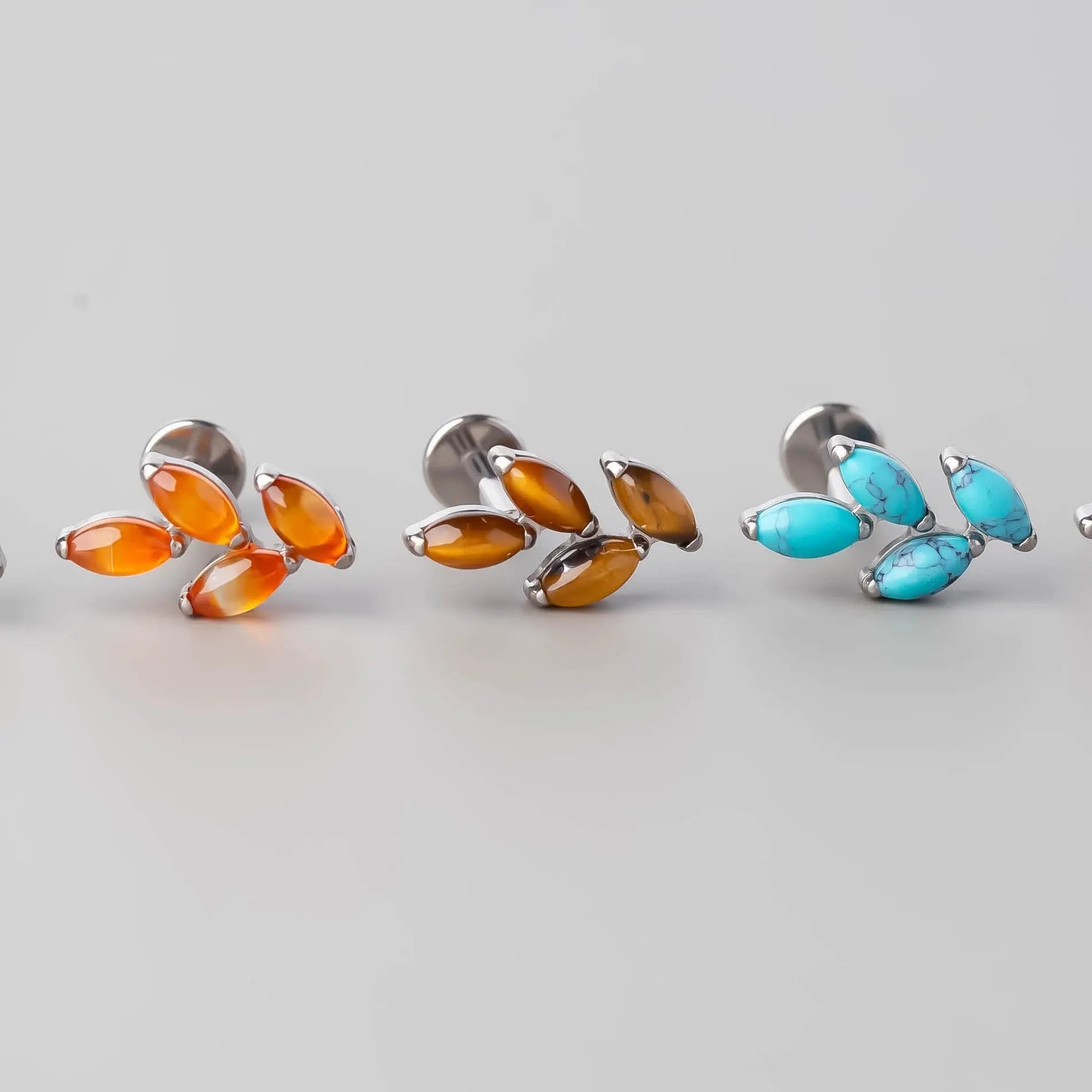 Quadruple Leaf Stone Labret in Amethyst - Titanium - Camden Body Jewellery